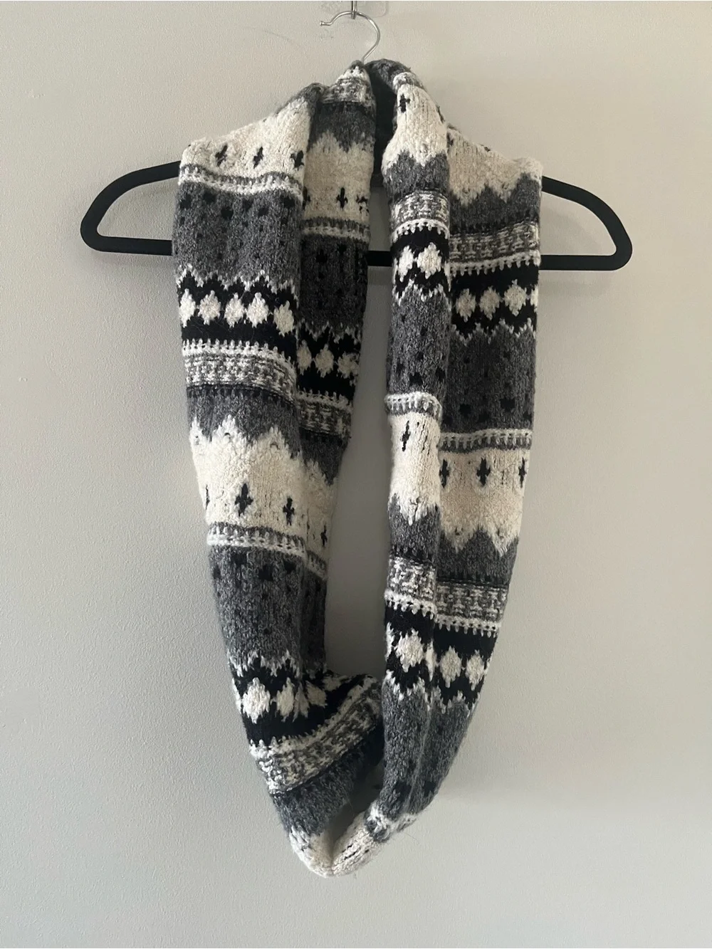 American Eagle Gray Fair Isle Infinity Scarf Womens Wool Blend Nordic Winter